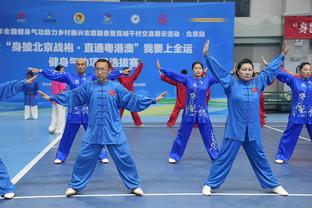 咱这是专业的！李凯尔NBA赛场连续抢断底线球 让快船将帅怀疑人生